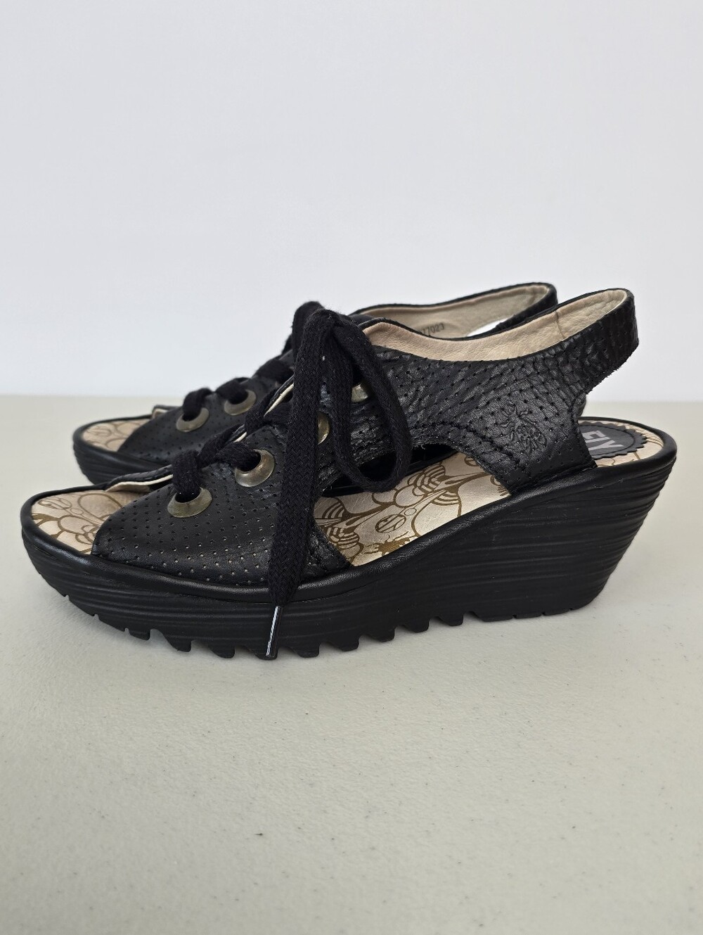 Fly London YLVA Black Perforated Leather Lace-Up Wedge Sandals EU 39 8-8.5 - Picture 3 of 9